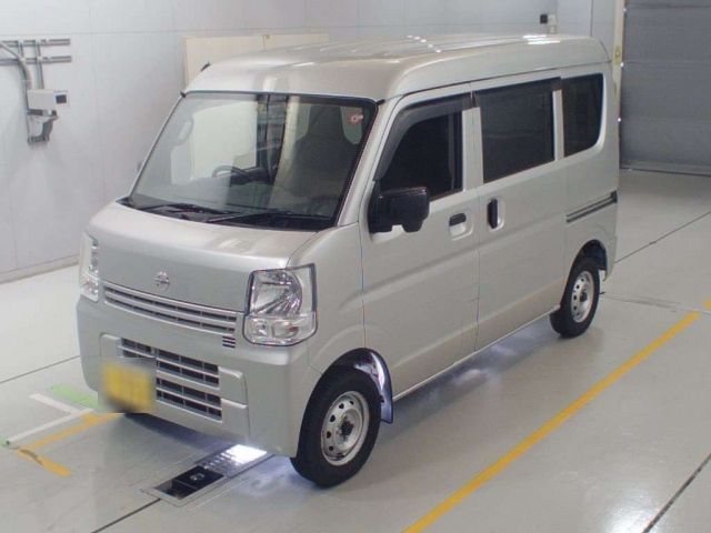 3055 Nissan Clipper van DR17V 2021 г. (CAA Chubu)